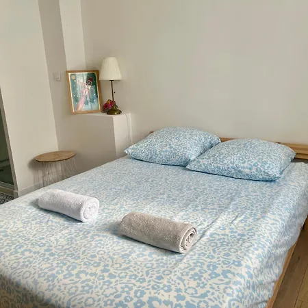 La Maison De Josephine, A 200m De La