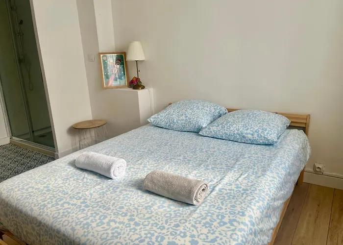 La Maison De Josephine, A 200m De La